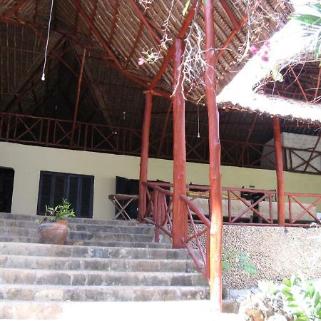 Kiloran Funzi House Bed & Breakfast Ngoại thất bức ảnh