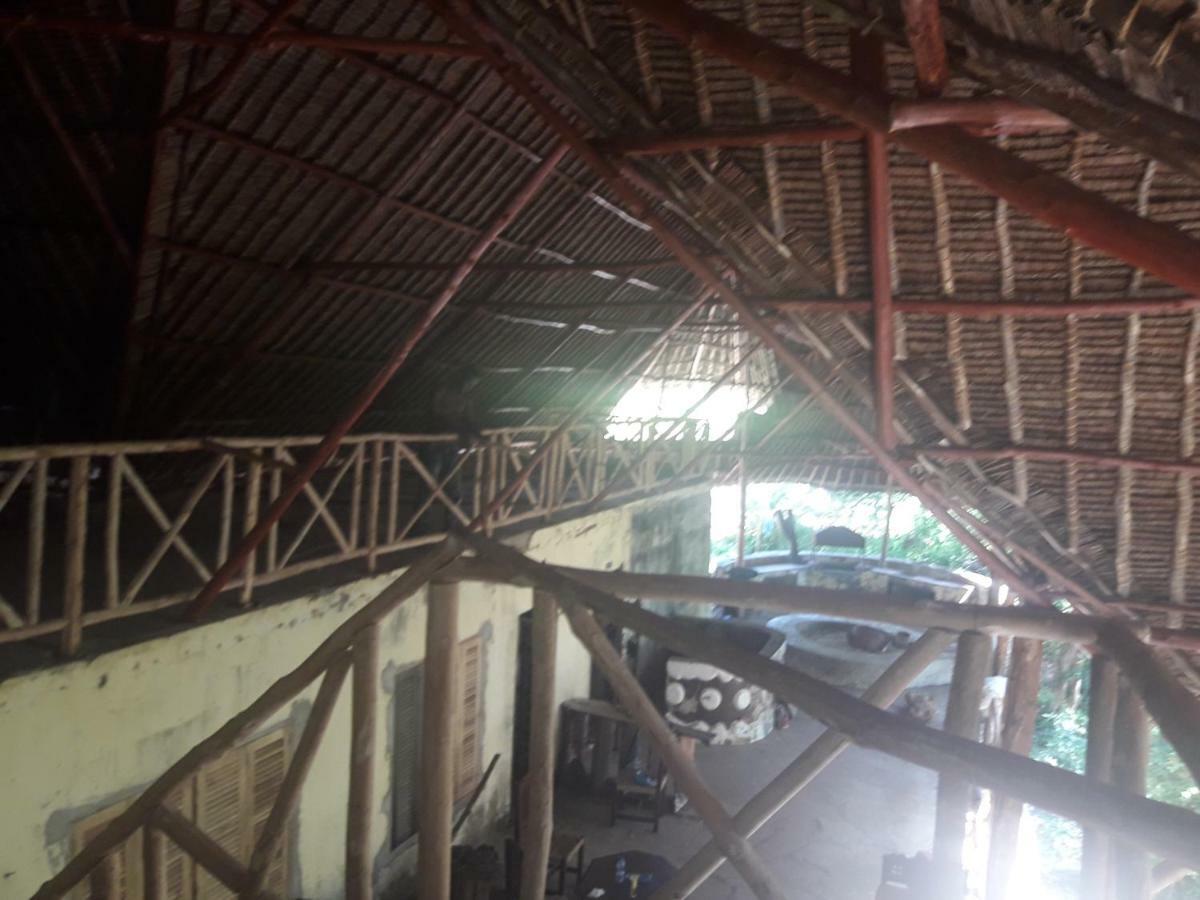 Kiloran Funzi House Bed & Breakfast Ngoại thất bức ảnh